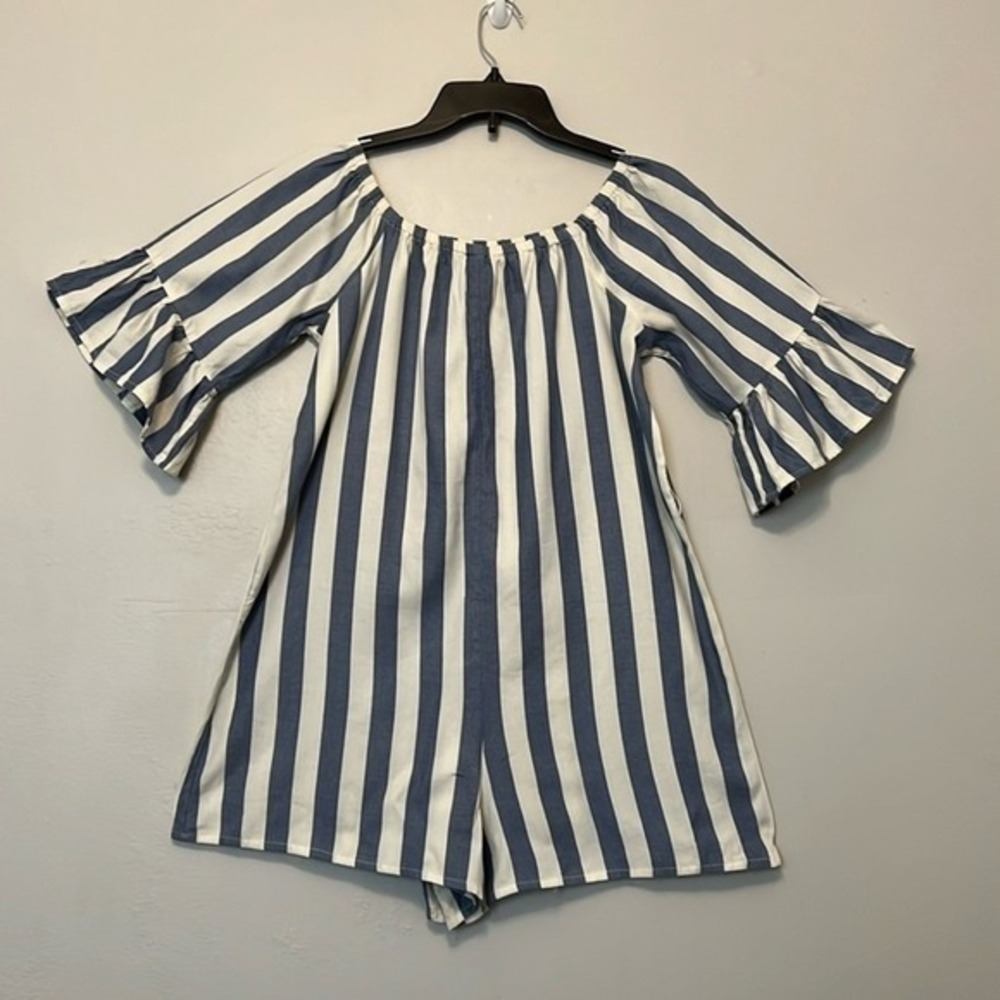 Billabong Off Shoulder Striped Ruffle Sleeve Romper Women's Mediumβ